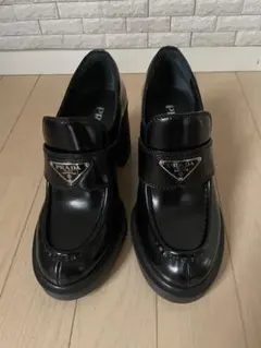 【美品】PRADA ローファー サイズ37のサムネイル