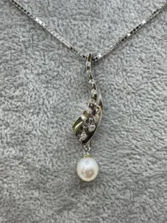 Guy Laroche 本真珠ネックレス　silver925 ダイヤ0.2ctのサムネイル
