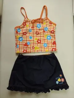 女の子　花柄セパレート水着 130サイズ
