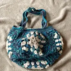 ハンドメイド グラニーバッグ 青と白のかぎ針編み