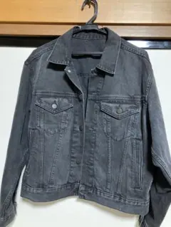 GU ブラックデニムジャケット