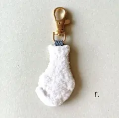 白猫 バッグチャーム キーホルダー パンチニードル 猫 ハンドメイド チャーム