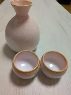 桜流し　とっくり1　お猪口2　まとめ売り　美濃焼　乳桜白色　酒器　花器