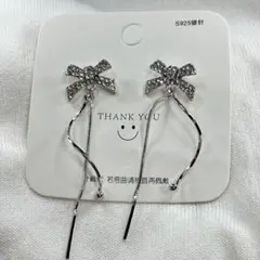 新品未使用✨リボンのついたピアス アクセサリー