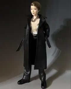 NECA ウェンズデー（クラシックドレス ver.）8インチ アクションドール