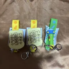 ドラえもん ストラップ付きキーホルダー　2種　　３セット