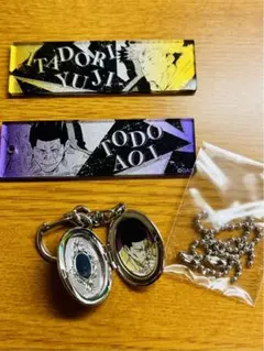 呪術廻戦　グラデーションアクリルキーホルダー虎杖・東堂　& ロケットチャーム東堂