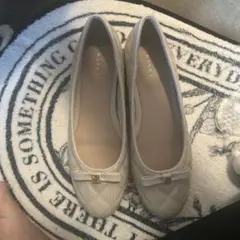 RANDA リボン付きホワイトフラットシューズ