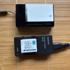 2026年最新】finepix z5 充電器の人気アイテム - メルカリ