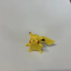 ポケモン　ピカチュウ　フィギア