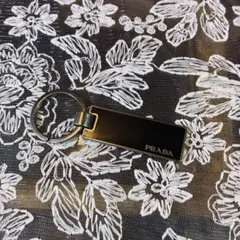 プラダ PRADA キーリング キーホルダーのサムネイル