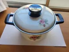 【MARUWAI HORO WARE】ホーロー鍋 バラ 昭和レトロ 20cm