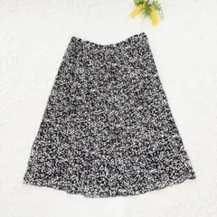 美品✨大きいサイズ　ジェーンモア　総柄プリーツスカート　XL 紺　オンワード樫山のサムネイル