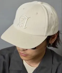 アダムエロペ　logan 5PANEL Cap 帽子　キナリのサムネイル