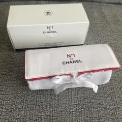 CHANEL ノベルティ ポーチ No1 de Chanelのサムネイル