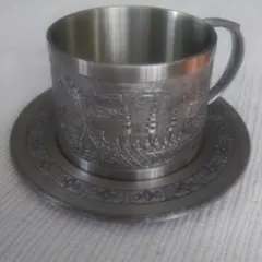 龍のレリーフ 錫製 茶筒 龍のレリーフ 錫製 茶筒 - メルカリ