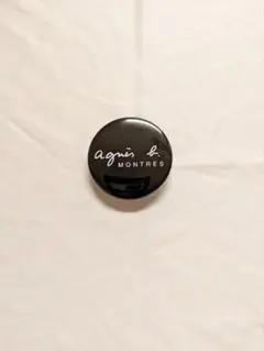 【ヴィンテージ】agnès b. 缶バッジ　ロゴブラック