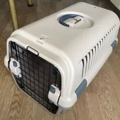 オーストラリア製PP40サイズ中型犬用高級プラスチッククレート給水機付