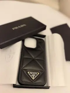 PRADA プラダ レザー iPhone 14pro対応 アイフォンケースのサムネイル