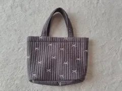 リボン刺繍ブラウンキルティングトートバッグ