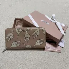 ミュウミュウ　マドラス　キャット 猫　長財布　美品　miumiu 正規品 MIU MIU（財布）のフリマアイテム一覧