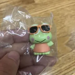 グラサンばちばちフィギュア　けろけろけろっぴ