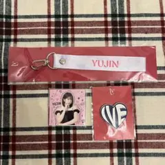 IVE 公式グッズ ユジン ネームキーホルダー ステッカー ピンバッジ