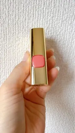 L'OREAL Dewy Beige 口紅のサムネイル