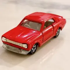 トミカ 日産 スカイライン 2000GT 赤 復刻版 中国製 黒箱のサムネイル