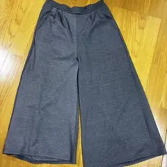 ダークグレー ガウチョパンツ ストレッチ素材