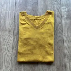 イエロー Vネック 長袖ニット 山吹色