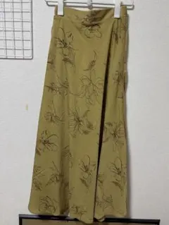AVAN LILY 花柄フレアロングスカートのサムネイル
