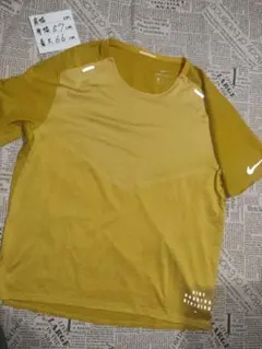 Nike Running Division イエロー Tシャツ Lサイズ
