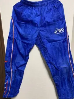 asics サッカー　ウィンドブレーカー　厚手　キッズ　160センチ