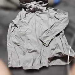 UNIQLO グレー ポケッタブルウィンドブレーカー XL