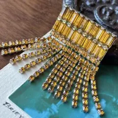 Item thumbnail for item 1b4e2a3f-bc1f-454d-a148-4d6b7f956531