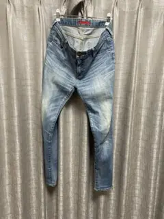 レッドカード　スリムフィットデニムパンツ ライトブルー