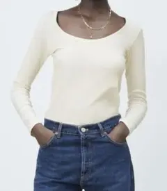ZARA ホワイト　トップス　S
