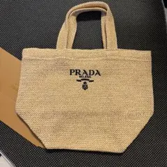 未使用PRADA 海外　ベージュ トート　かご　バッグ トートバッグ ui603のサムネイル