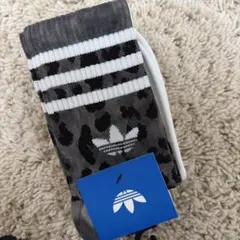 adidas originals ヒョウ柄ラインソックス　2足セット