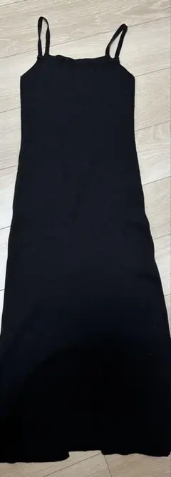 【新品未使用】ブラックキャミワンピース スリット入り
