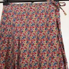 BEAMS リバティ花柄ロングラップスカートのサムネイル