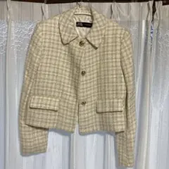 ZARA クロップド丈テクスチャー入りブレザー