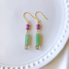 天然石　チェコビーズ ピアス グリーン サージカルステンレス
