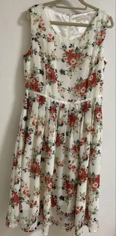 レジーナリスレ　ワンピース　花柄　白