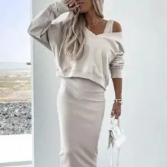 長袖　スウェットシャツ　ノースリーブワンピース