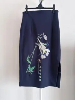 mame kurogouchi マメクロゴウチ 百合の刺繍のワンピース - メルカリ