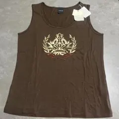 新品未使用COMME CA ブラウン ロゴ刺繍 タンクトップ夏服のサムネイル