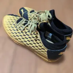PUMA フットサルシューズ イエロー ブラックのサムネイル