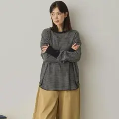 アイボリー Tシャツ